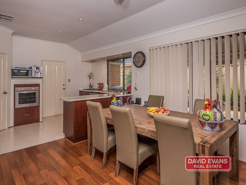 6 Vosnacos Way, Tapping WA 6065