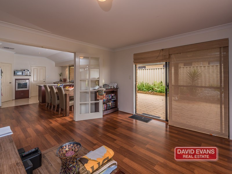 6 Vosnacos Way, Tapping WA 6065