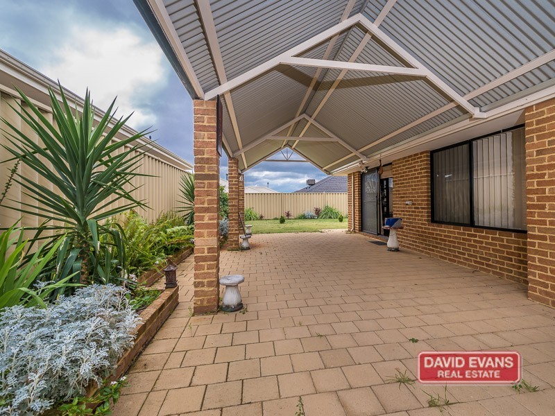 6 Vosnacos Way, Tapping WA 6065