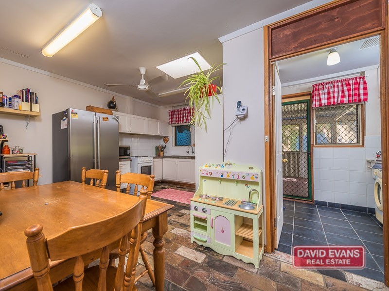 11B Neville Drive, Wanneroo WA 6065