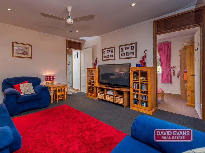 11B Neville Drive, Wanneroo WA 6065