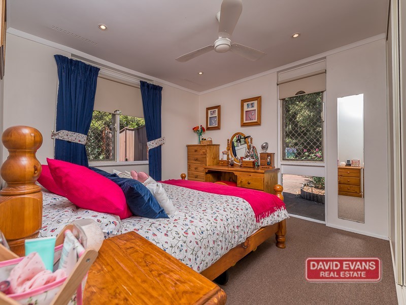 11B Neville Drive, Wanneroo WA 6065