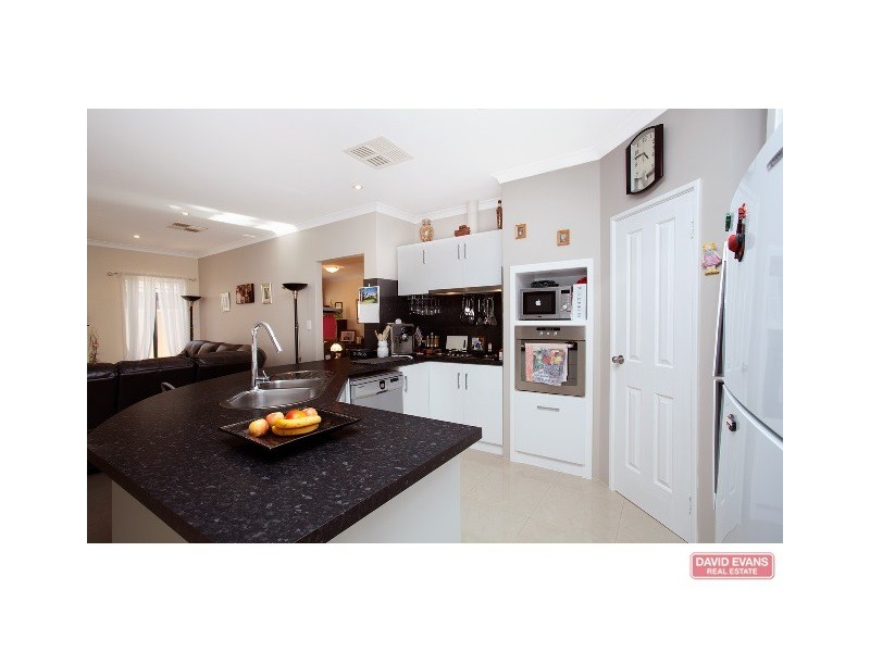 23 Kirkcaldy Terrace, Hocking WA 6065