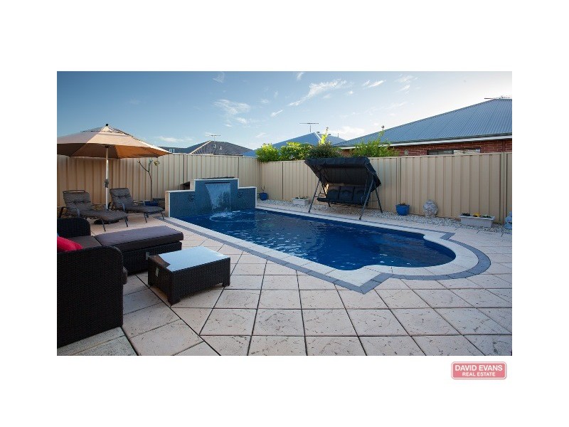 23 Kirkcaldy Terrace, Hocking WA 6065