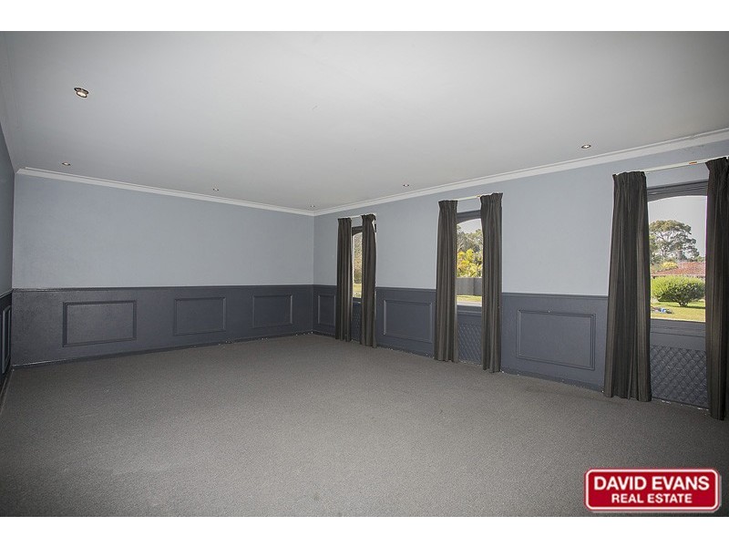 5 Dallas Crescent, Wanneroo WA 6065