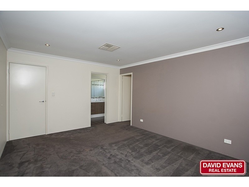 6 Zeppelin Way, Tapping WA 6065