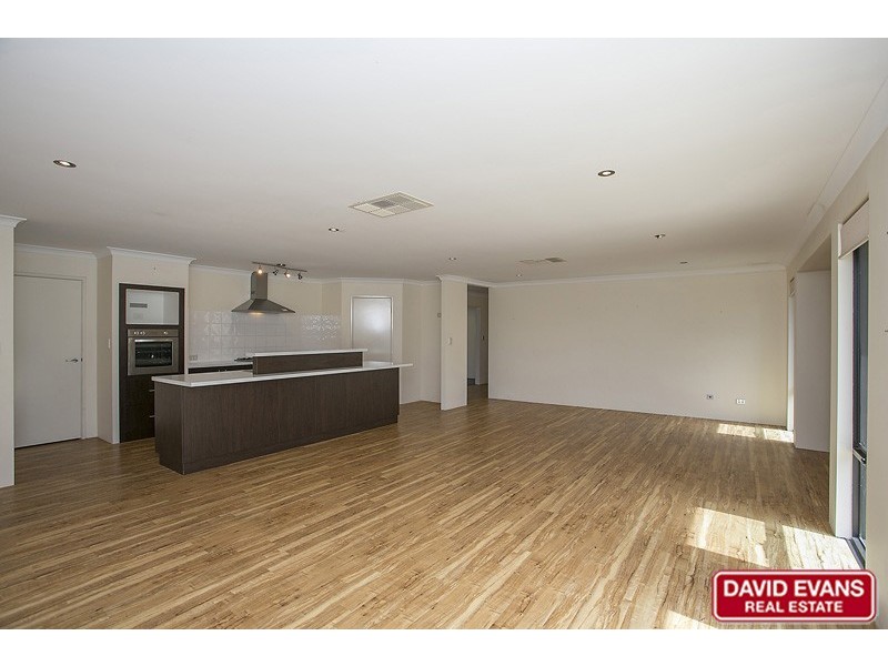 6 Zeppelin Way, Tapping WA 6065