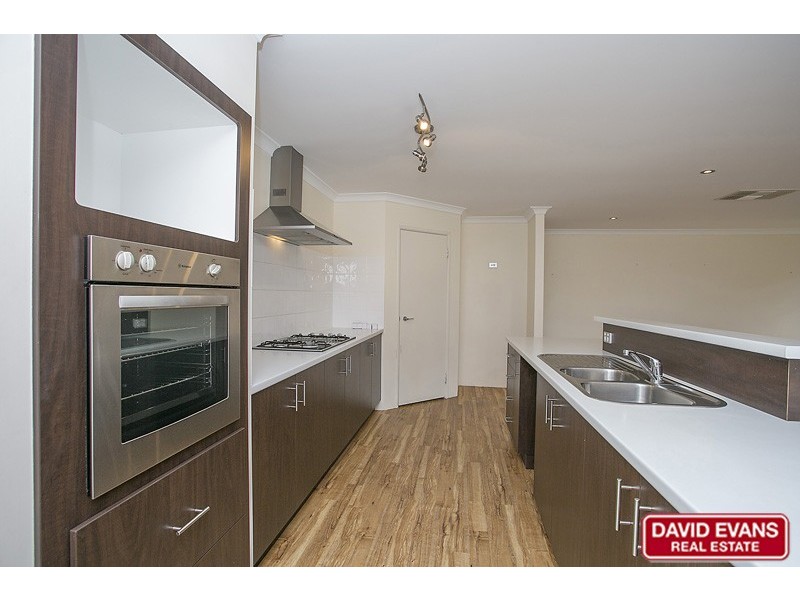 6 Zeppelin Way, Tapping WA 6065