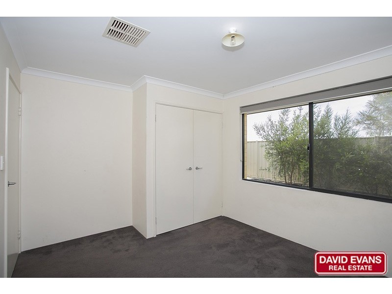 6 Zeppelin Way, Tapping WA 6065