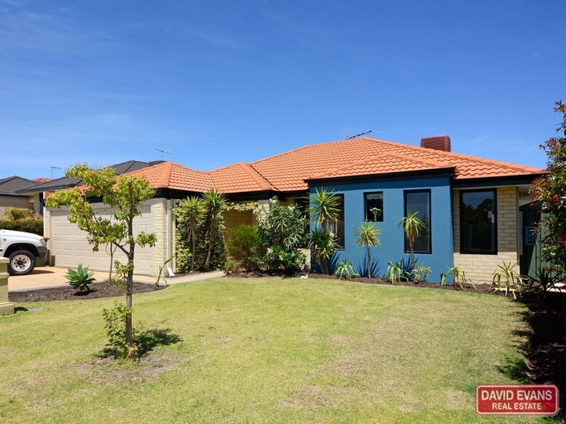 25 Mulwarrie Circle, Wanneroo WA 6065