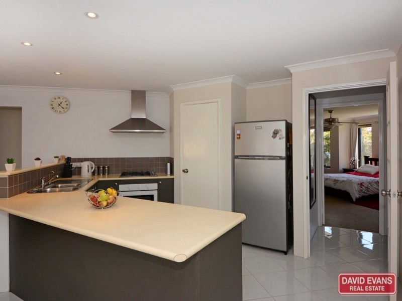 25 Mulwarrie Circle, Wanneroo WA 6065