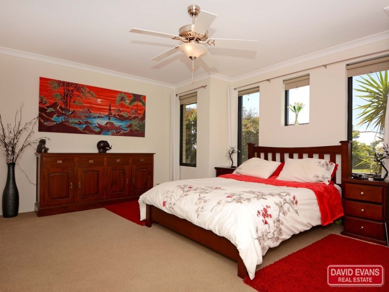 25 Mulwarrie Circle, Wanneroo WA 6065
