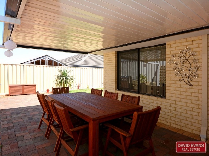 25 Mulwarrie Circle, Wanneroo WA 6065