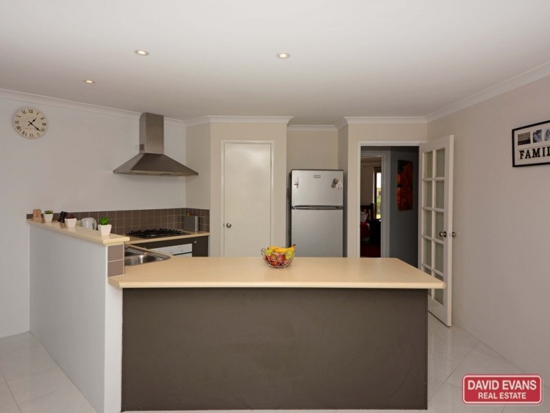 25 Mulwarrie Circle, Wanneroo WA 6065