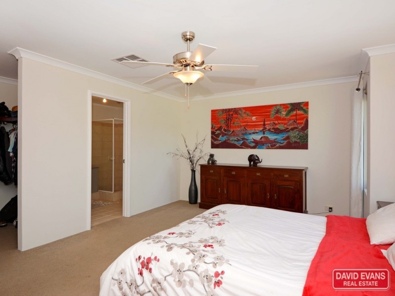 25 Mulwarrie Circle, Wanneroo WA 6065