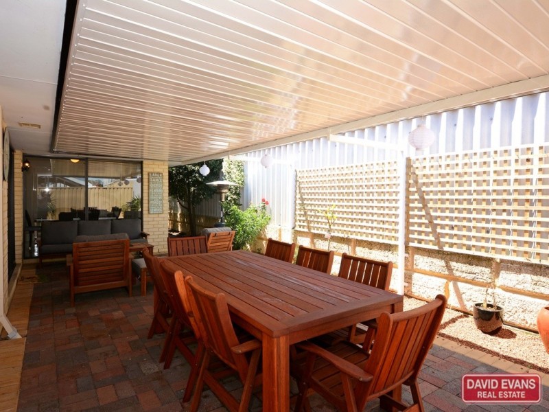 25 Mulwarrie Circle, Wanneroo WA 6065