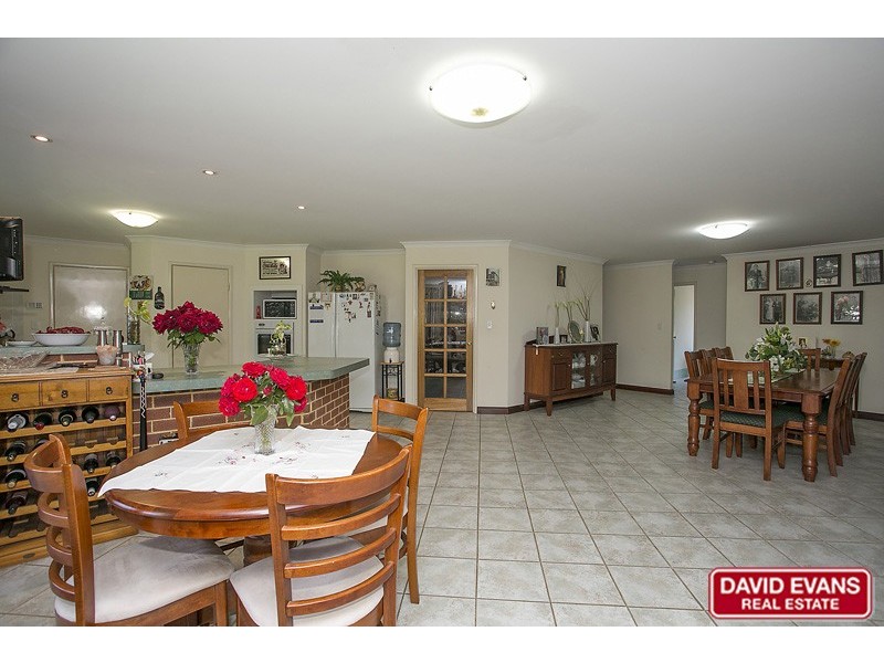 10 Harbour Elbow, Banksia Grove WA 6031