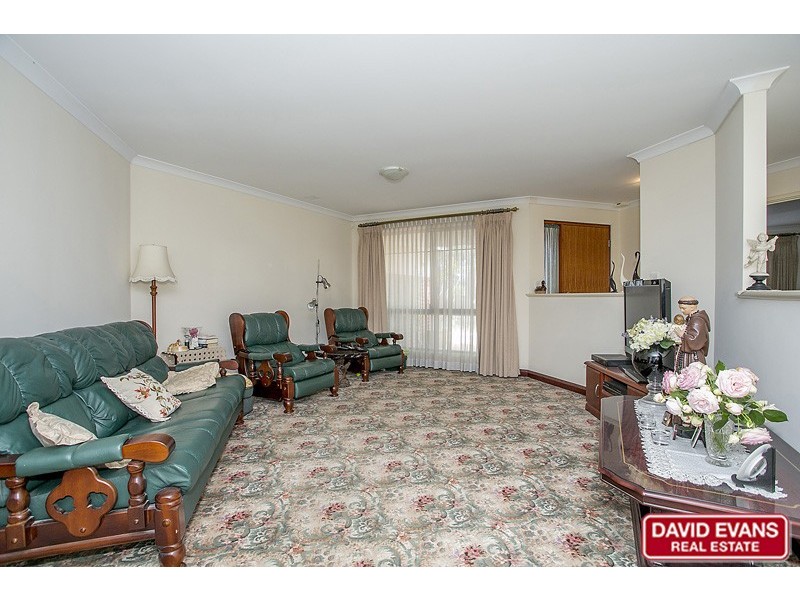 10 Harbour Elbow, Banksia Grove WA 6031