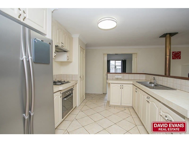 5 Griffiths Road, Sinagra WA 6065