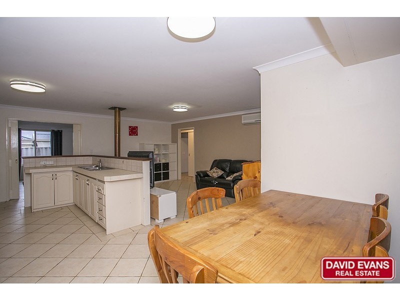 5 Griffiths Road, Sinagra WA 6065