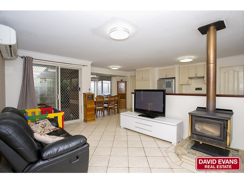 5 Griffiths Road, Sinagra WA 6065