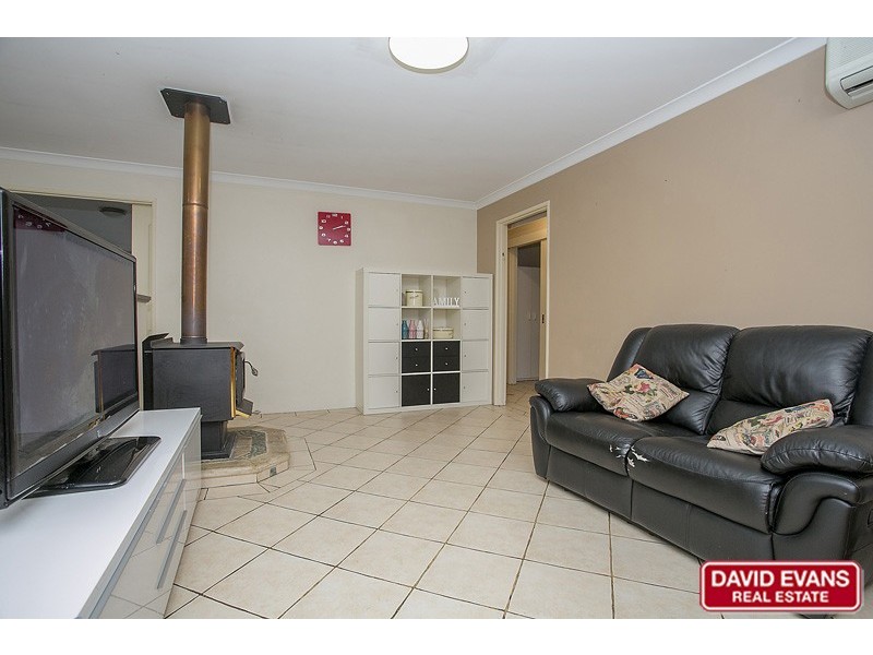 5 Griffiths Road, Sinagra WA 6065