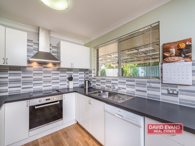 21B Galeru Place, Wanneroo WA 6065