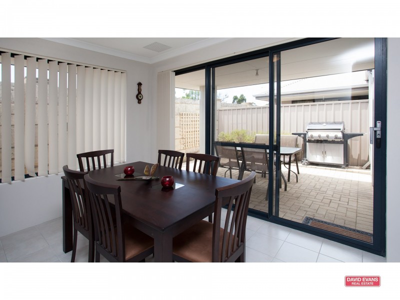 26/15 Crosthwait Circle, Tapping WA 6065