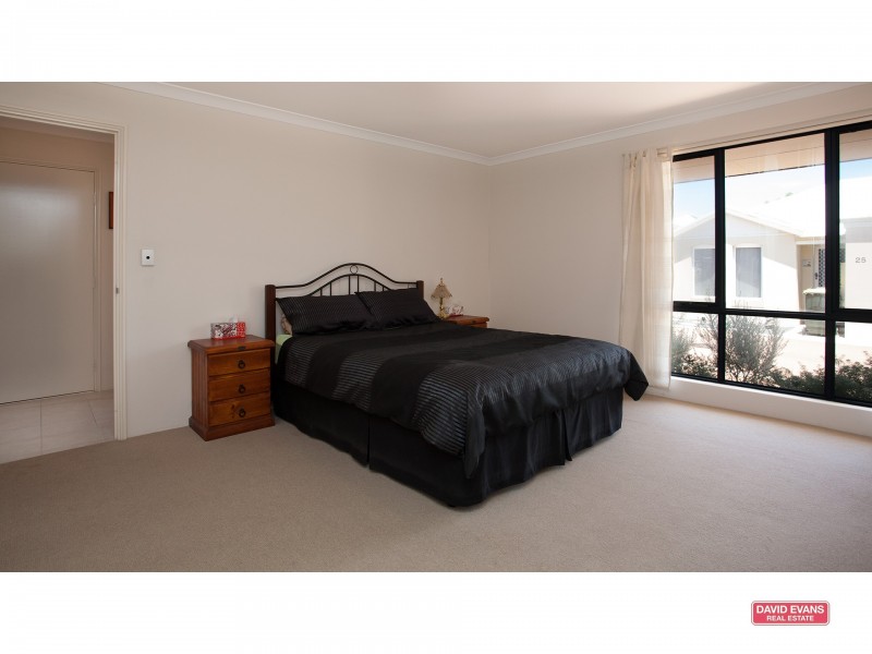 26/15 Crosthwait Circle, Tapping WA 6065