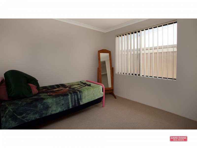 26/15 Crosthwait Circle, Tapping WA 6065