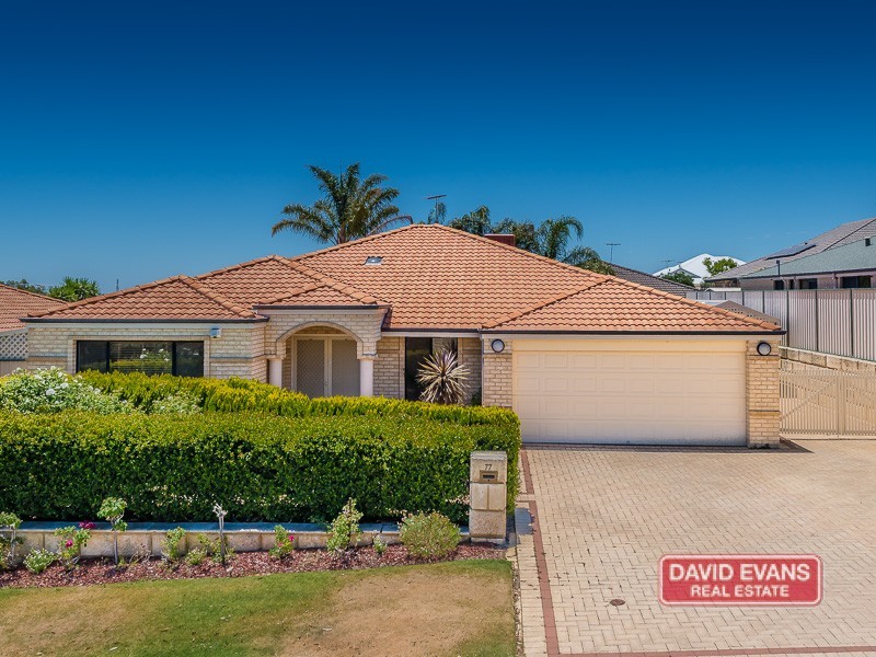 77 Manchester Drive, Hocking WA 6065