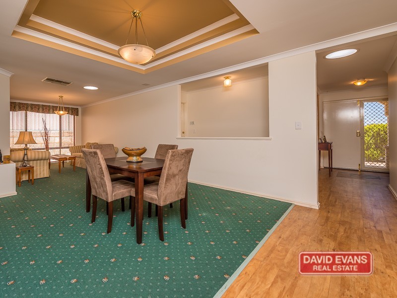 77 Manchester Drive, Hocking WA 6065