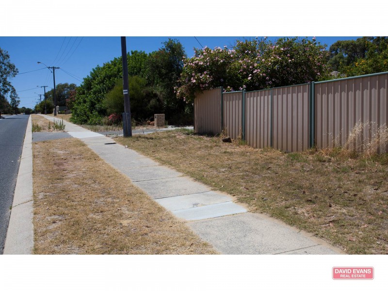 2 Nolyang Crescent, Wanneroo WA 6065