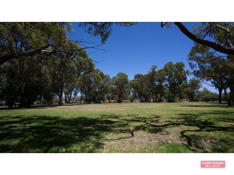 2 Nolyang Crescent, Wanneroo WA 6065