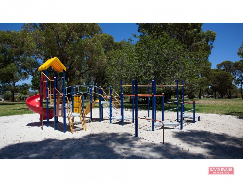 2 Nolyang Crescent, Wanneroo WA 6065