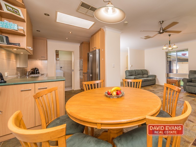 17 Topeka Place, Wanneroo WA 6065