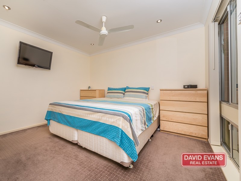 17 Topeka Place, Wanneroo WA 6065