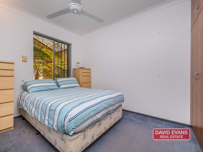 17 Topeka Place, Wanneroo WA 6065