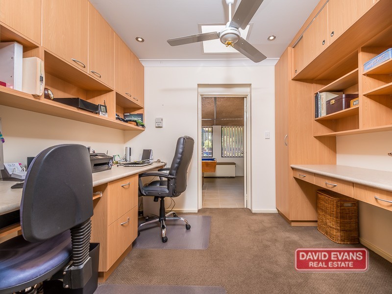 17 Topeka Place, Wanneroo WA 6065