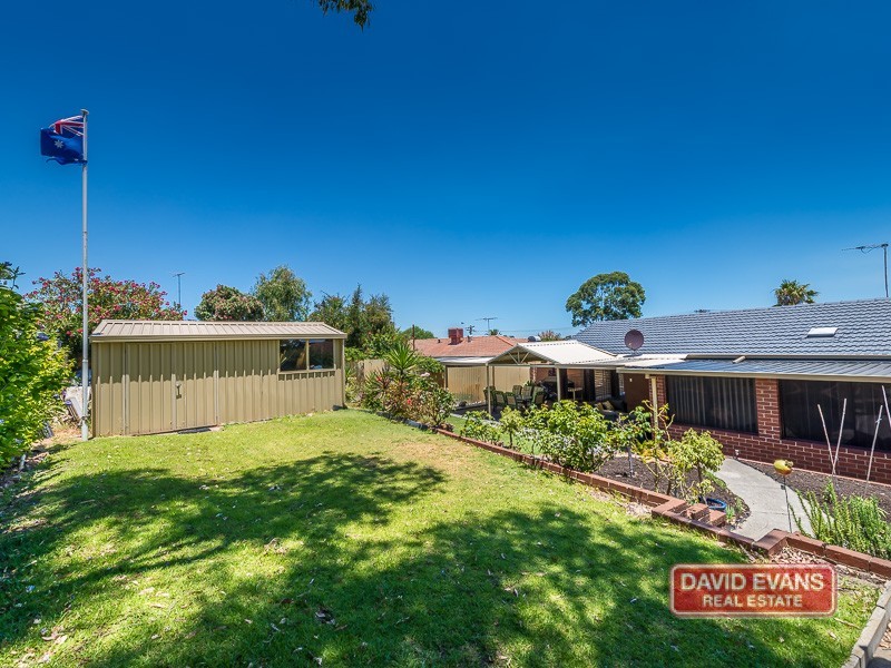 17 Topeka Place, Wanneroo WA 6065