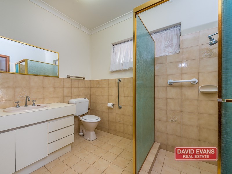 14 Jindinga Way, Wanneroo WA 6065