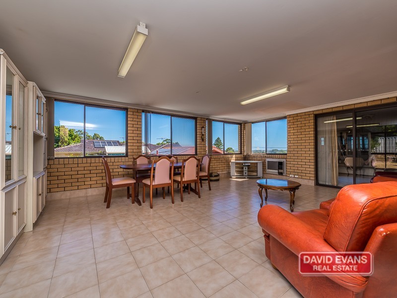 14 Jindinga Way, Wanneroo WA 6065