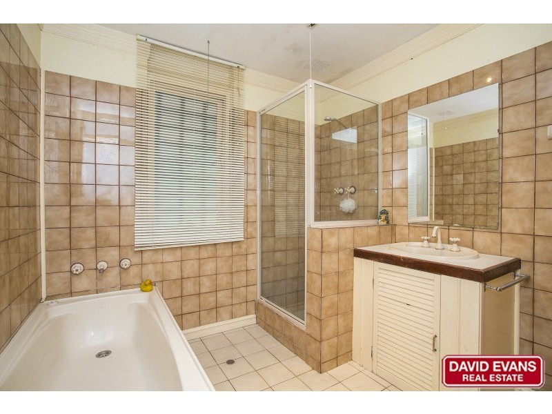 13 Taywood Drive, Wanneroo WA 6065