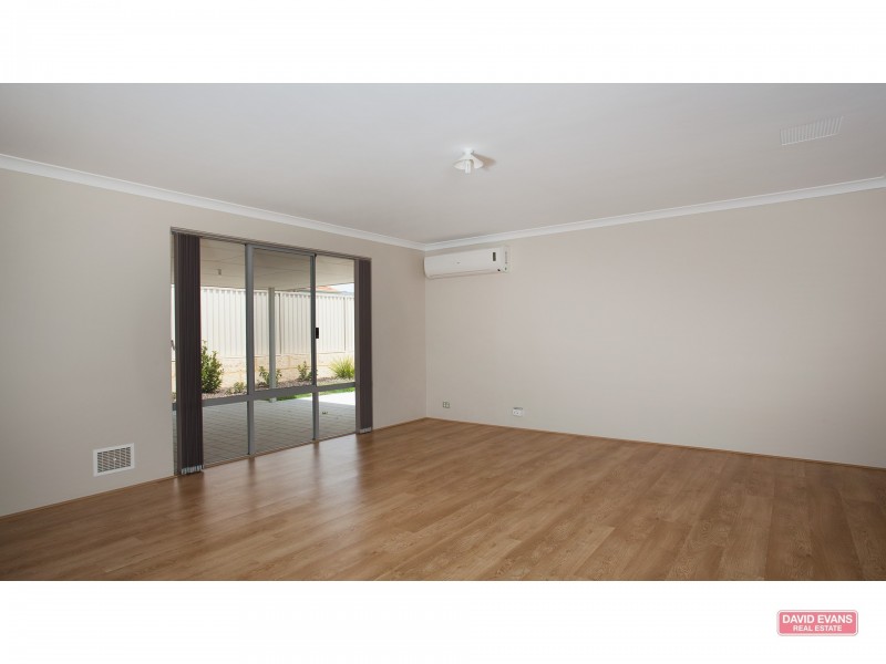 9 Dietes View, Sinagra WA 6065