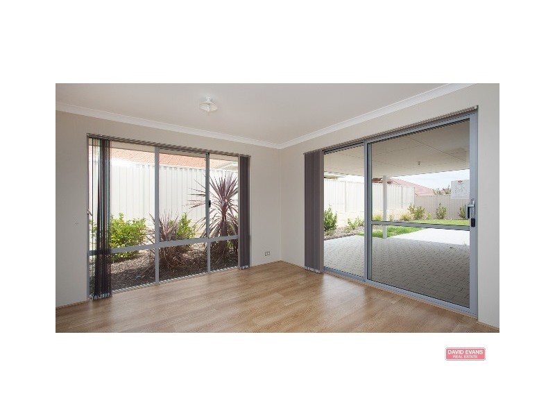 9 Dietes View, Sinagra WA 6065