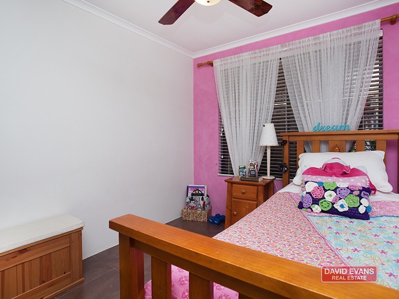 11 Walsall Turn, Hocking WA 6065