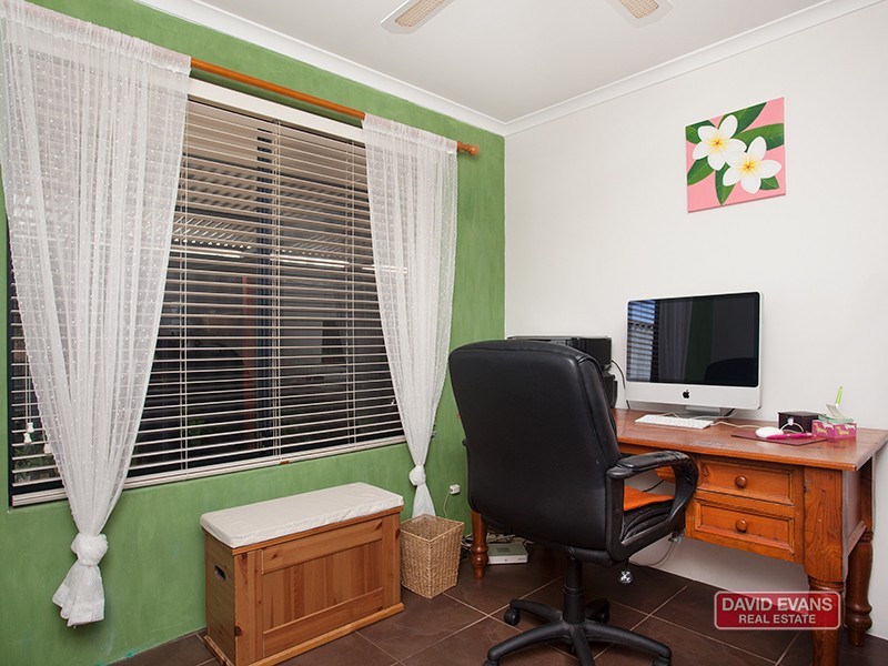 11 Walsall Turn, Hocking WA 6065