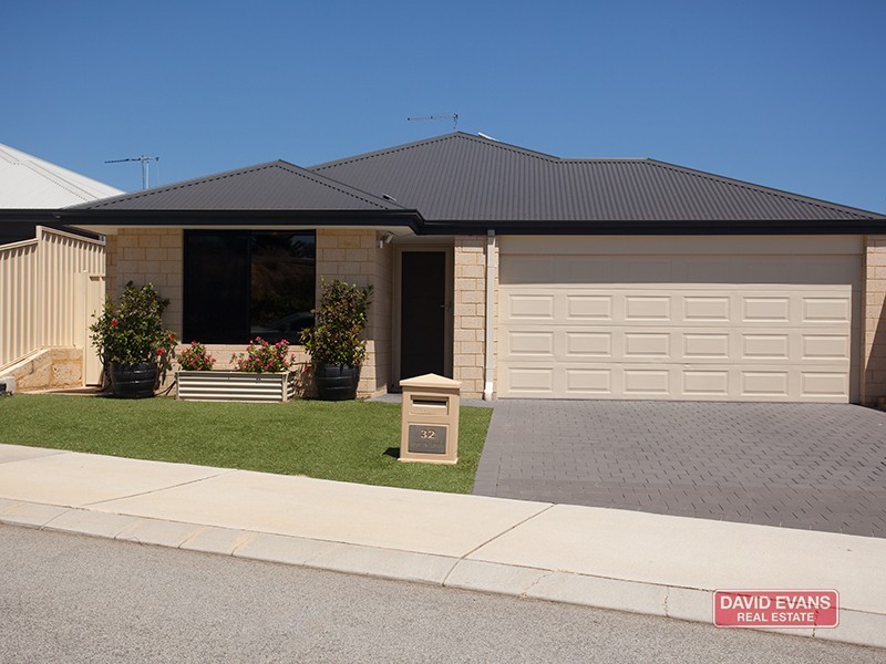 32 Floresta Street, Sinagra WA 6065