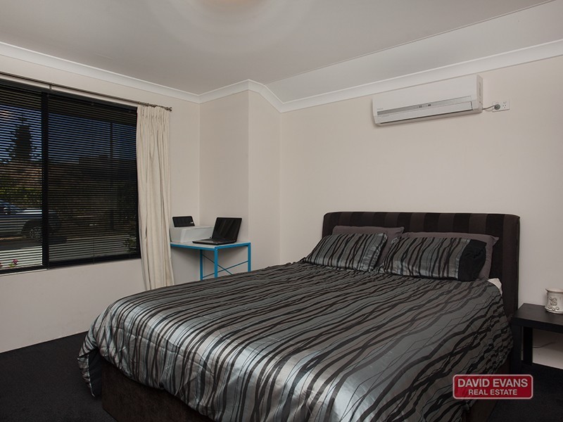 32 Floresta Street, Sinagra WA 6065