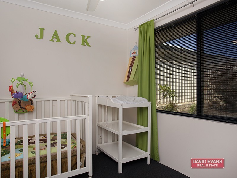 32 Floresta Street, Sinagra WA 6065